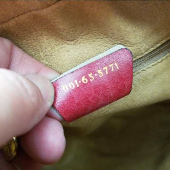 Authentic Vintage Gucci Shoulder Bag - Picture 7 of 12